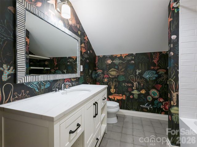 17 Beaverdam Court, Asheville, NC 28804