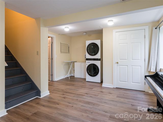 17 Beaverdam Court, Asheville, NC 28804