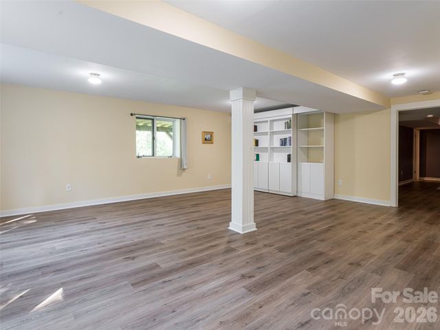 17 Beaverdam Court, Asheville, NC 28804