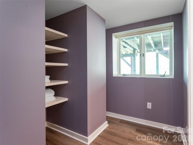 17 Beaverdam Court, Asheville, NC 28804