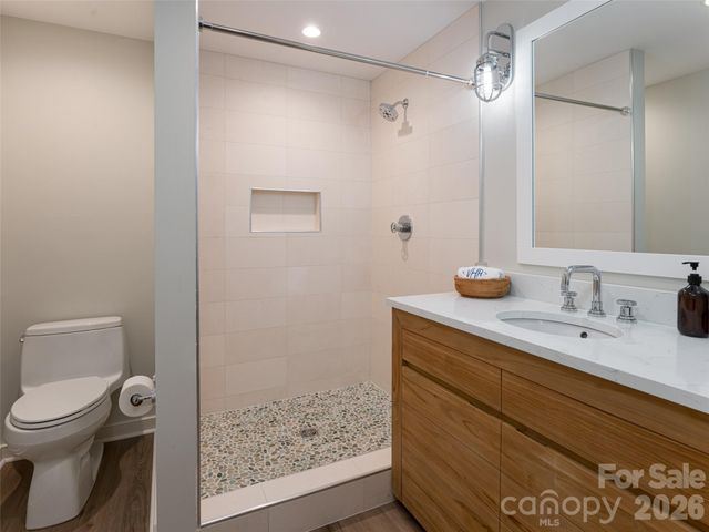 17 Beaverdam Court, Asheville, NC 28804