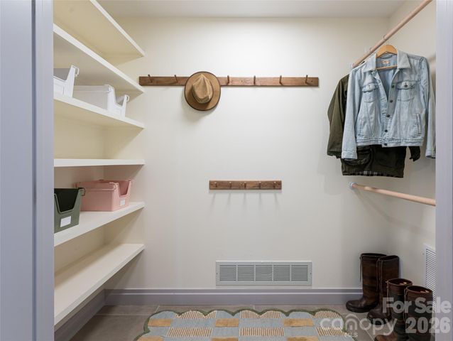 17 Beaverdam Court, Asheville, NC 28804