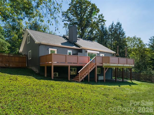 17 Beaverdam Court, Asheville, NC 28804
