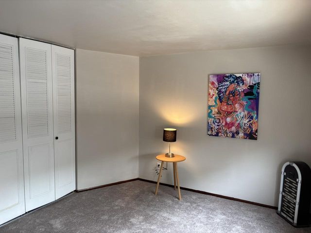 6081 W Calumet ROAD, Milwaukee, WI 53223