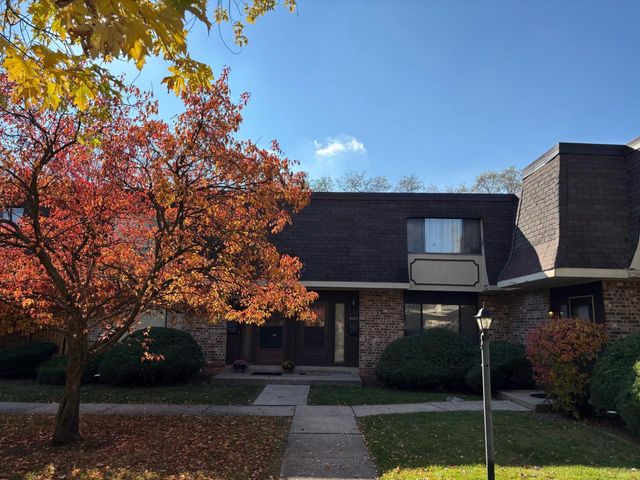 6081 W Calumet ROAD, Milwaukee, WI 53223