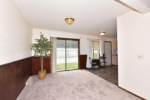 6081 W Calumet ROAD, Milwaukee, WI 53223