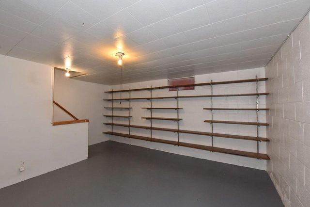 6081 W Calumet ROAD, Milwaukee, WI 53223