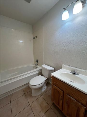 7807 Bixler DR, Austin, TX 78744