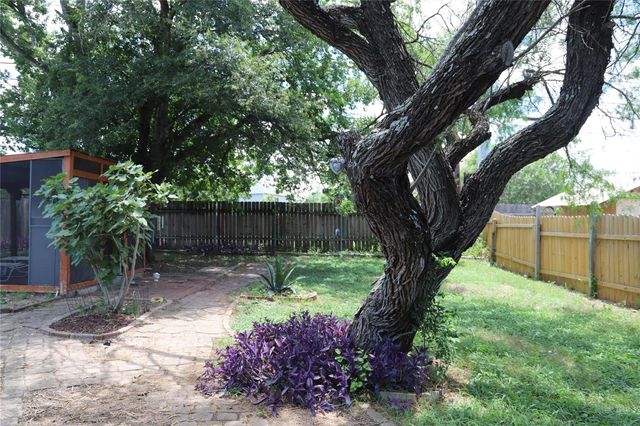 7807 Bixler DR, Austin, TX 78744
