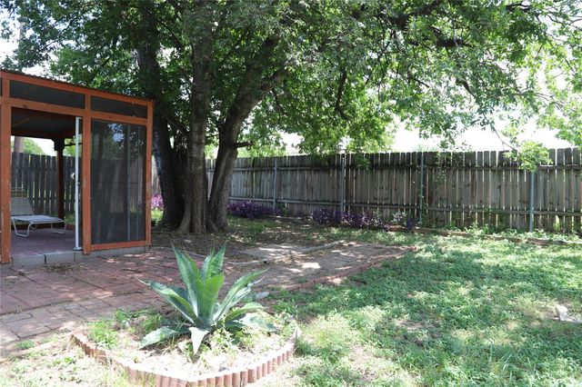 7807 Bixler DR, Austin, TX 78744