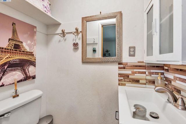 71 Taylor Pl, Bethel Island, CA 94511