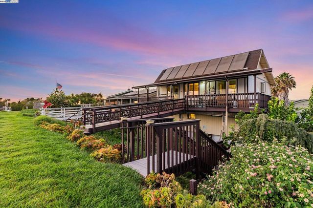 71 Taylor Pl, Bethel Island, CA 94511