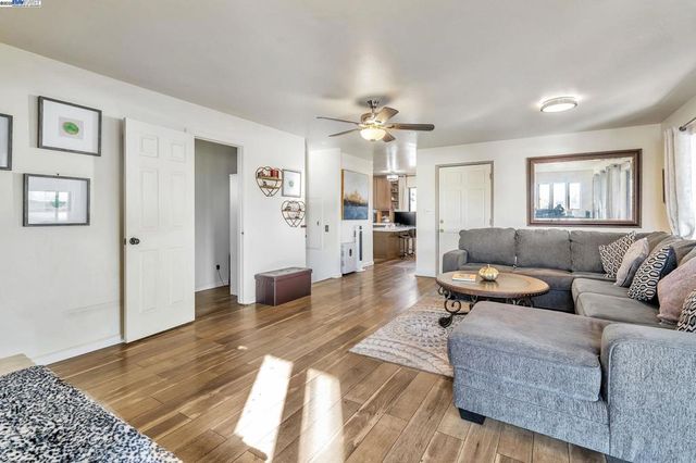 71 Taylor Pl, Bethel Island, CA 94511