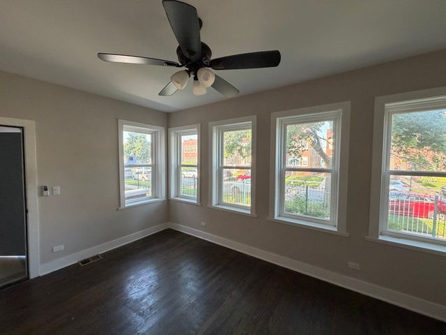 1749 N Meade Avenue, Chicago, IL 60639
