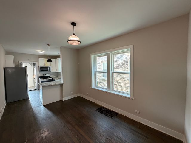 1749 N Meade Avenue, Chicago, IL 60639