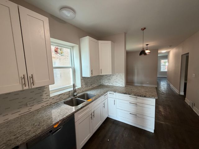 1749 N Meade Avenue, Chicago, IL 60639