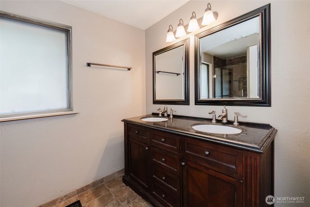 3711 SE Ardenwald Place, Port Orchard, WA 98366