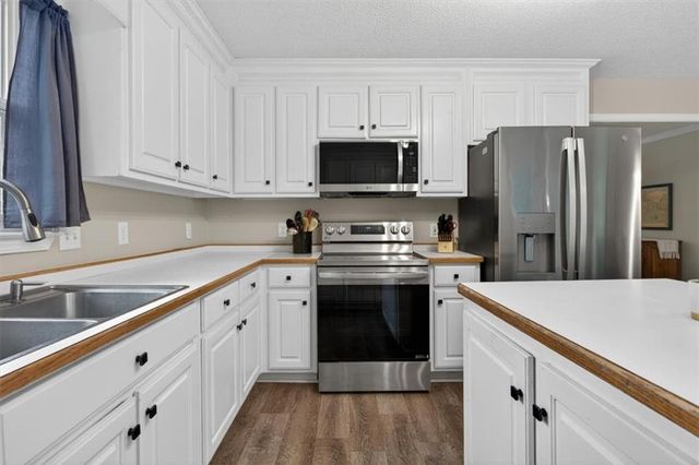 535 Matthew Drive, Canton, GA 30115