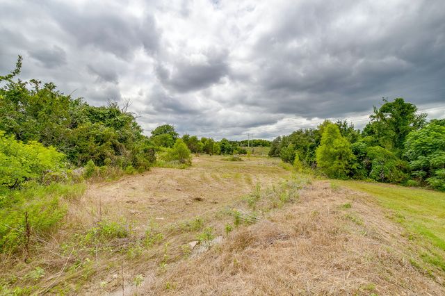 2708 Frontier Trail, Granbury, TX 76048