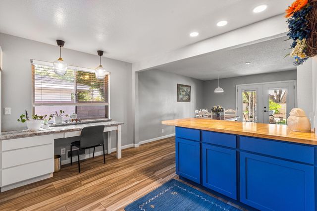 2717 Mesilla Street NE, Albuquerque, NM 87110