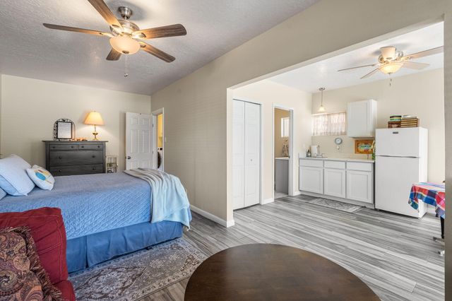 2717 Mesilla Street NE, Albuquerque, NM 87110