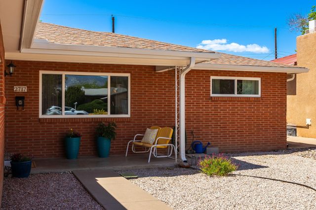 2717 Mesilla Street NE, Albuquerque, NM 87110