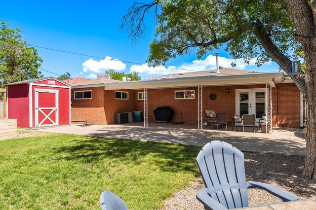 2717 Mesilla Street NE, Albuquerque, NM 87110