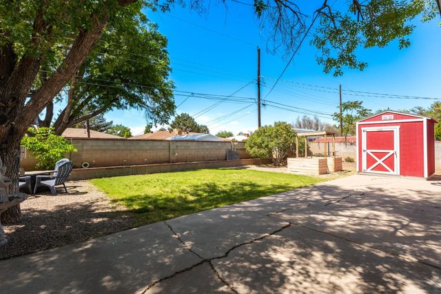 2717 Mesilla Street NE, Albuquerque, NM 87110