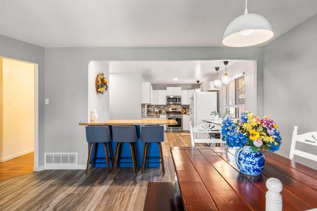 2717 Mesilla Street NE, Albuquerque, NM 87110