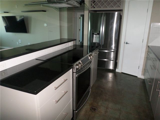 901 N Upper Broadway St 306, Corpus Christi, TX 78401