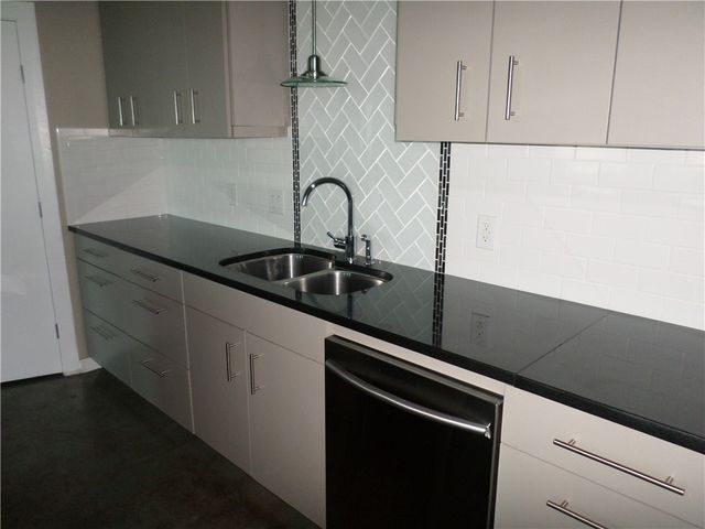 901 N Upper Broadway St 306, Corpus Christi, TX 78401