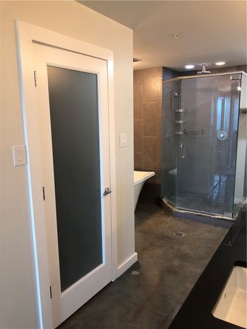 901 N Upper Broadway St 306, Corpus Christi, TX 78401