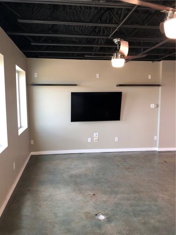 901 N Upper Broadway St 306, Corpus Christi, TX 78401