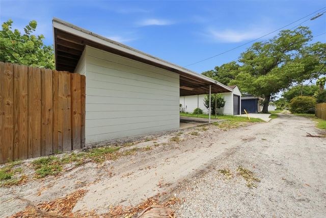 4730 BURLINGTON AVENUE N, St Petersburg, FL 33713