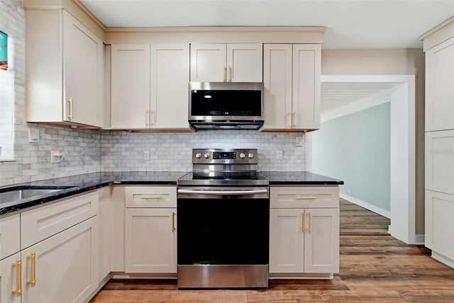 4730 BURLINGTON AVENUE N, St Petersburg, FL 33713