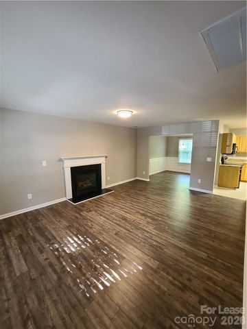 19231 Kanawha Drive, Cornelius, NC 28031