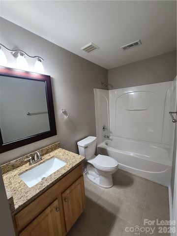 19231 Kanawha Drive, Cornelius, NC 28031