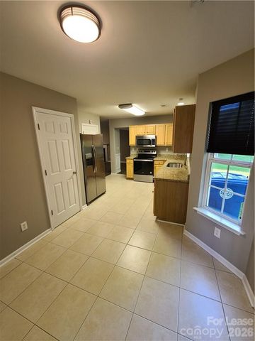 19231 Kanawha Drive, Cornelius, NC 28031