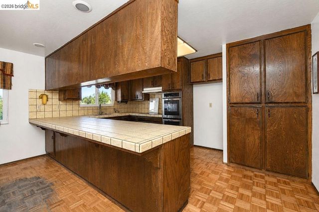 3199 Crismore Dr, Oakley, CA 94561
