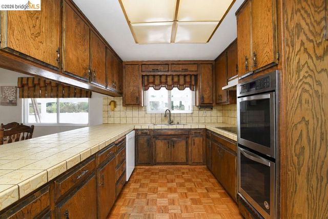 3199 Crismore Dr, Oakley, CA 94561