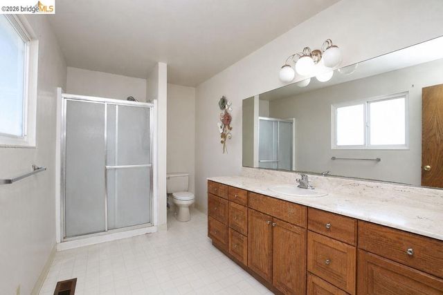 3199 Crismore Dr, Oakley, CA 94561