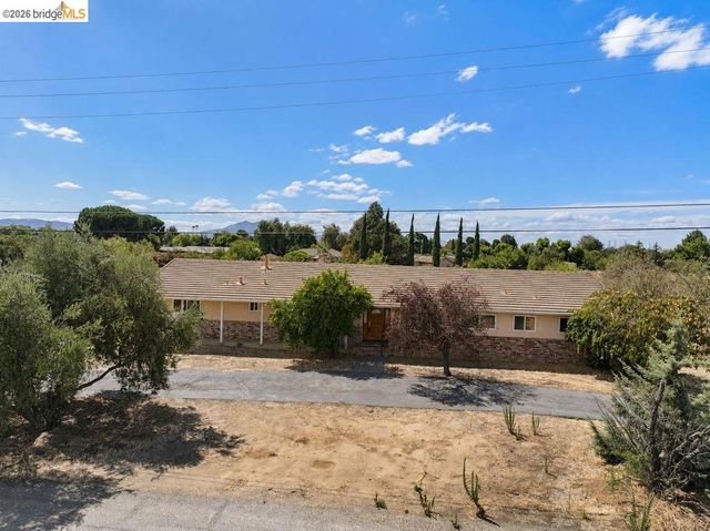 3199 Crismore Dr, Oakley, CA 94561
