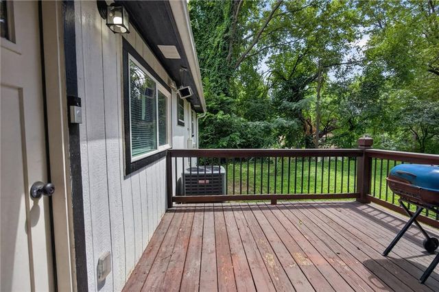 4711 E 43rd Street, Kansas City, MO 64130
