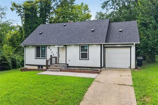 4711 E 43rd Street, Kansas City, MO 64130