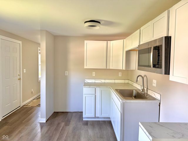 4132 N Vinewood Avenue, Indianapolis, IN 46254