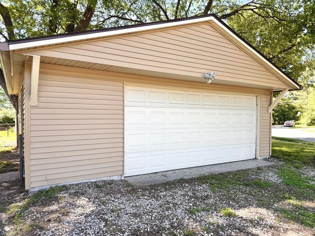 4132 N Vinewood Avenue, Indianapolis, IN 46254
