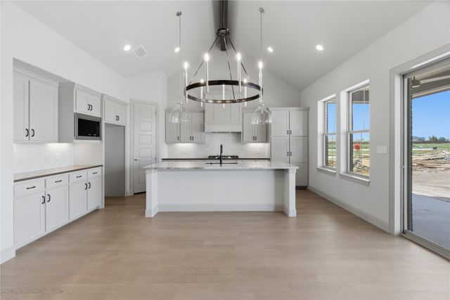 199 Springfield Street, New Fairview, TX 76078