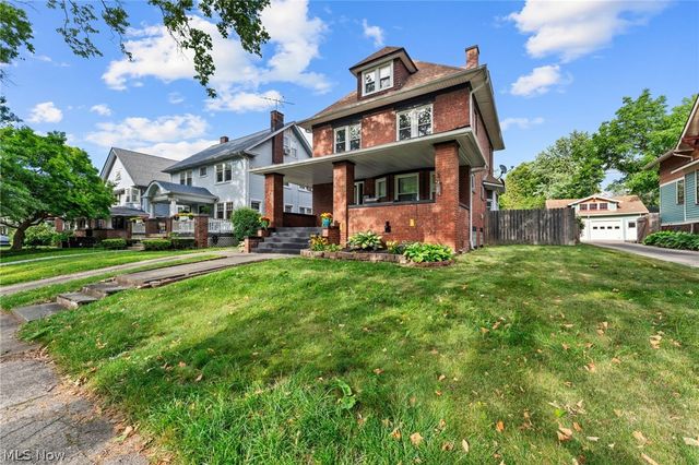 2081 West Boulevard, Cleveland, OH 44102