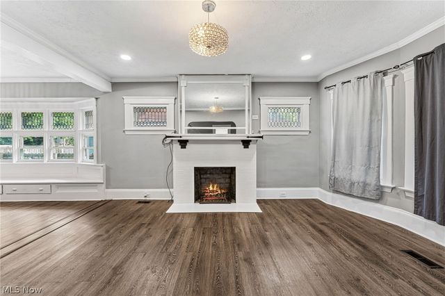 2081 West Boulevard, Cleveland, OH 44102