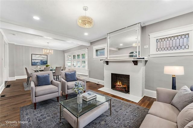 2081 West Boulevard, Cleveland, OH 44102